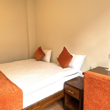 Hotel Pala Катманду Екстериор снимка
