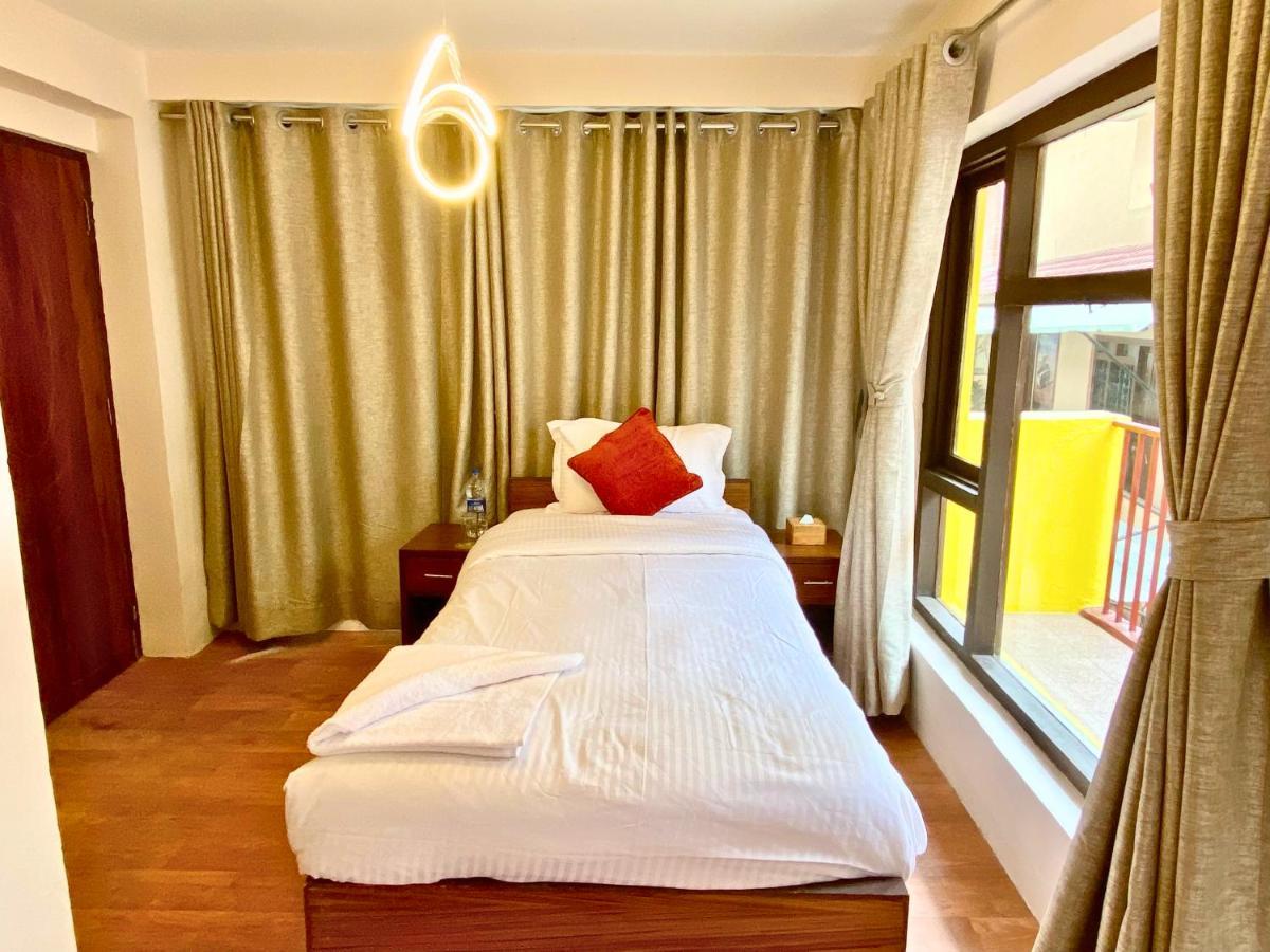 Hotel Pala Катманду Екстериор снимка