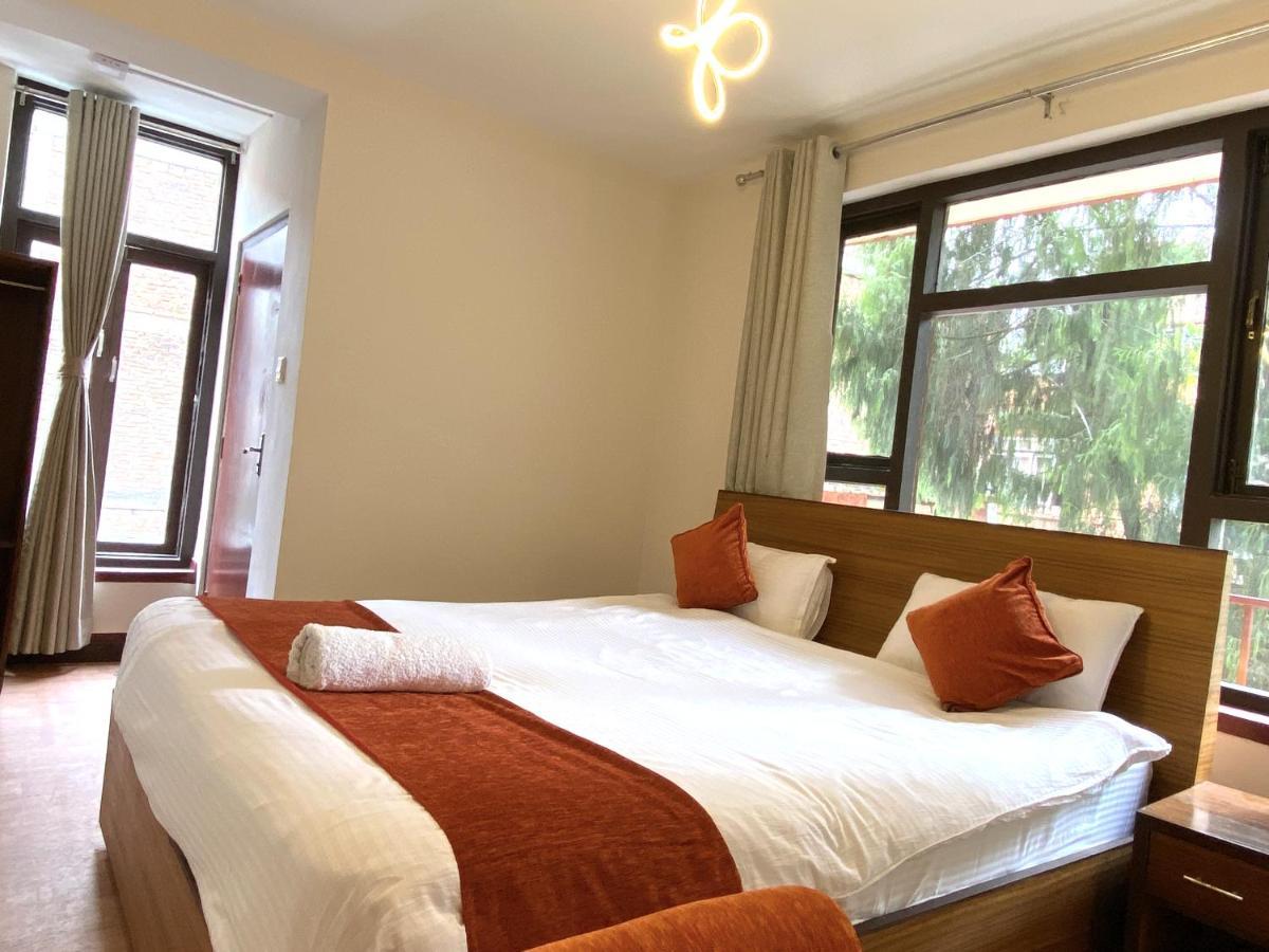 Hotel Pala Катманду Екстериор снимка