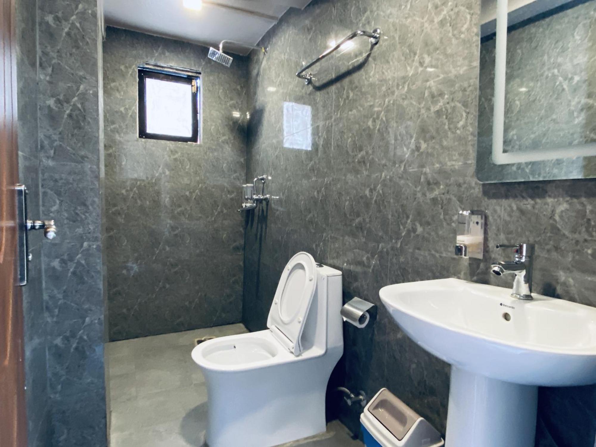 Hotel Pala Катманду Екстериор снимка